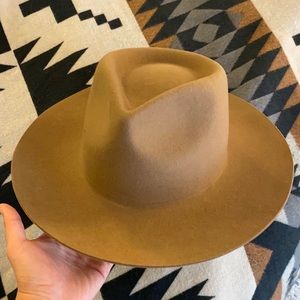 Brown Gigi pip wool hat. Size 57 (s/m)